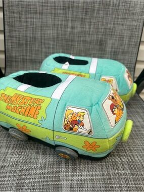 Scooby-Doo The Mystery Machine Plush Slippers - Aqua Green